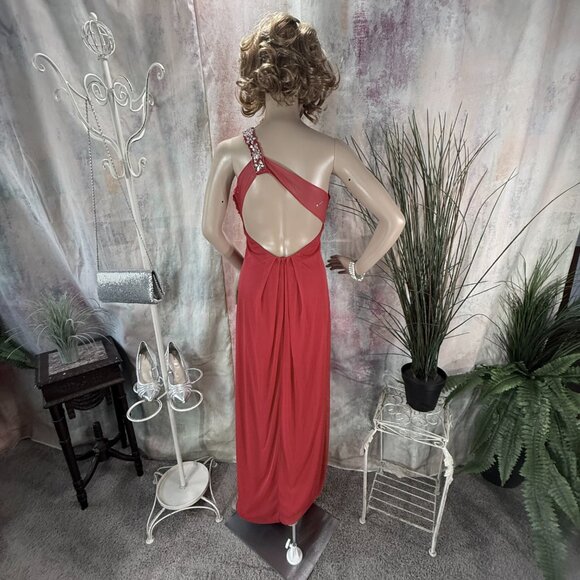 📌 One-Shoulder Draped Chiffon Beaded Plated Bodice Gown Deep Back Neckline - Picture 2 of 16